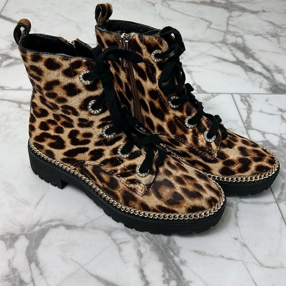 Gianni Bini Leopard Print Calf Hair Lace Up Ankle Boots Size 6.5